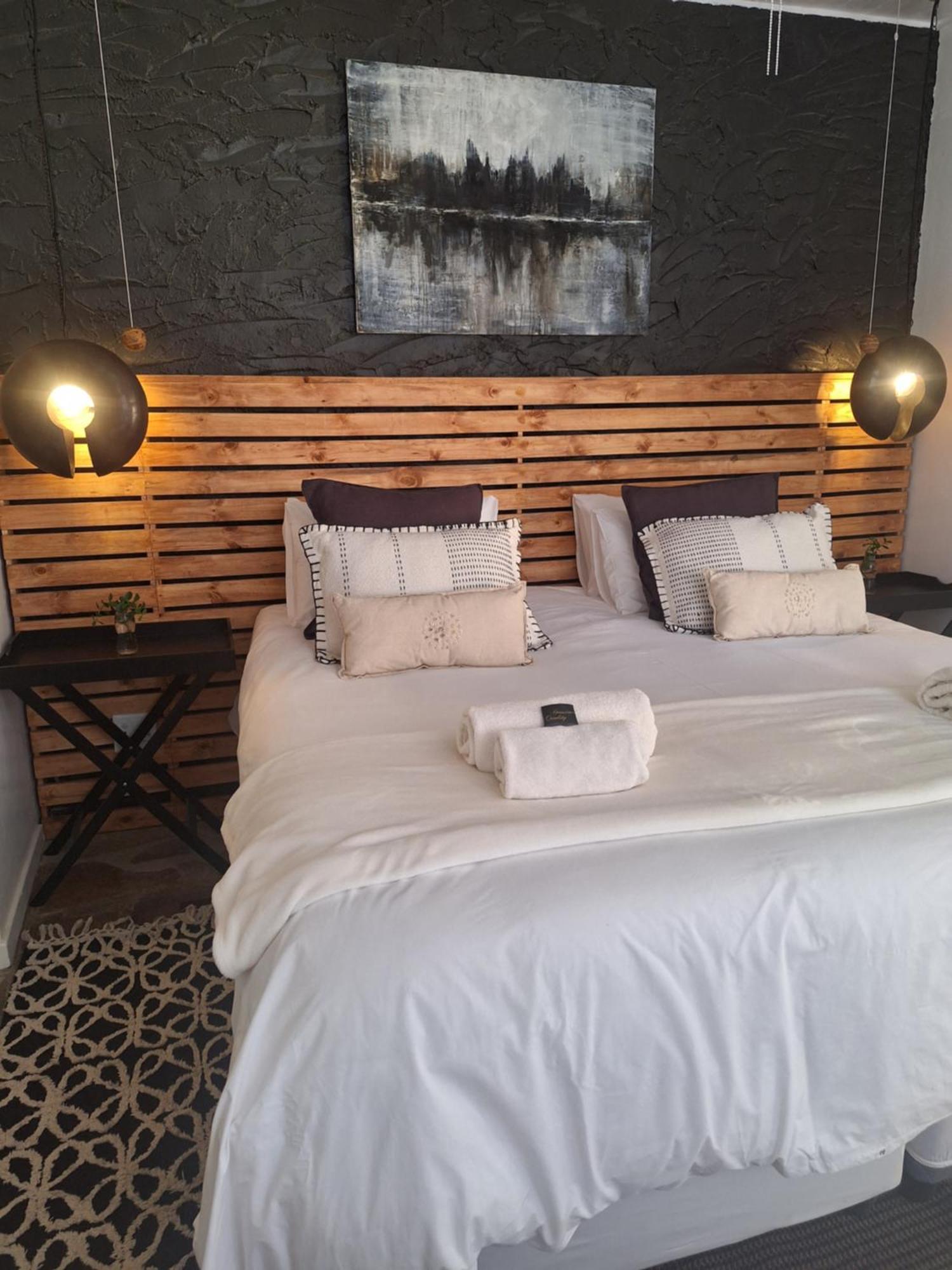 Exquisite Private Luxury Suite With King Bed At Bokmakierie Villas Виндхук Экстерьер фото