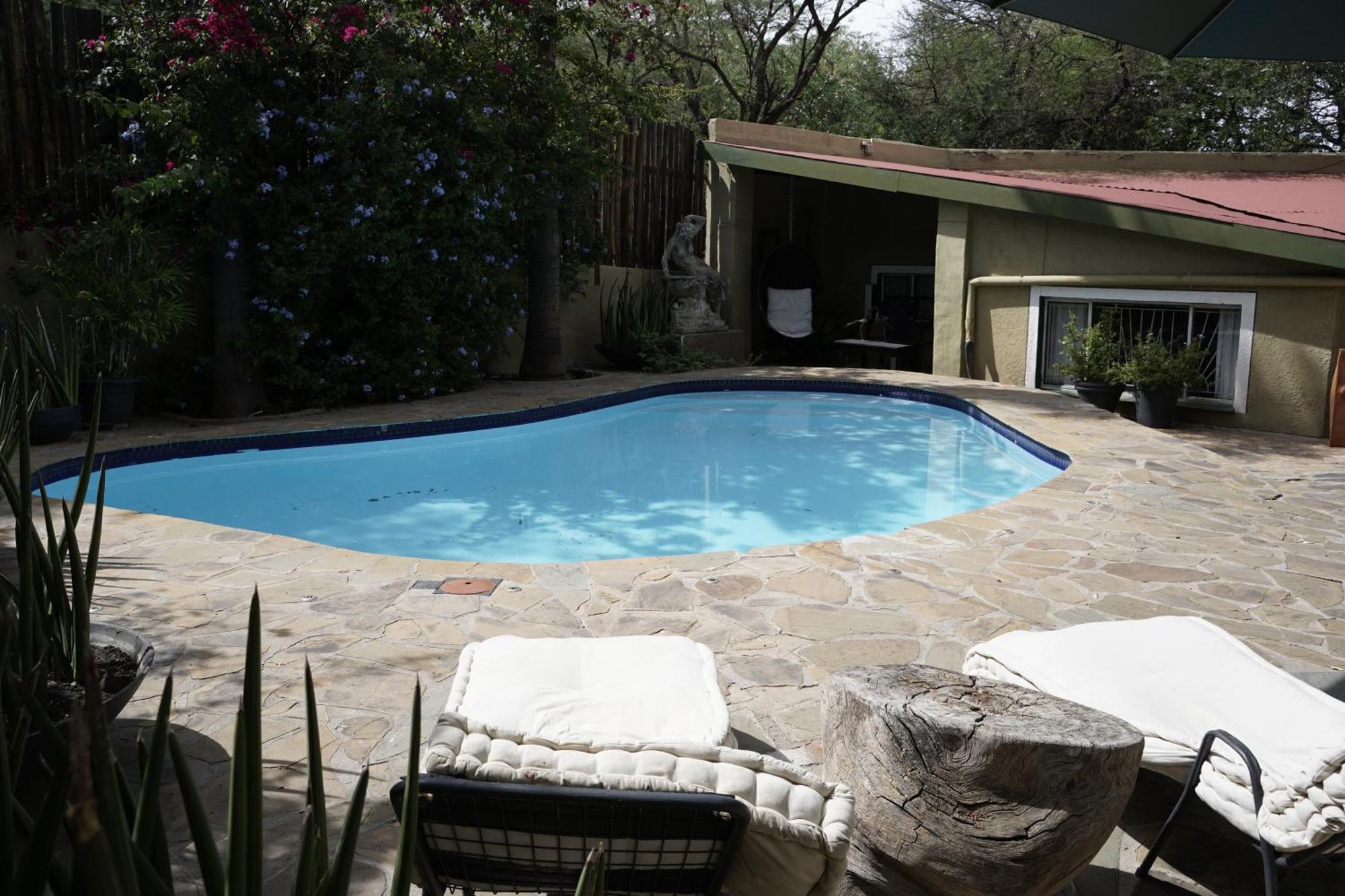 Exquisite Private Luxury Suite With King Bed At Bokmakierie Villas Виндхук Экстерьер фото